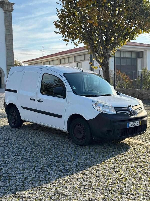 Branco Usado 2017 Renault Kangoo Business Sedan | € 8.900 (Preço justo) - Imagem 1/4
