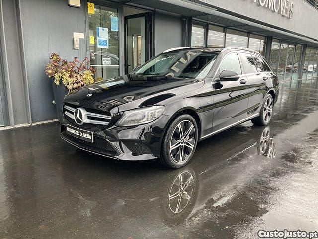 Preto Usado 2020 Mercedes C300e Sedan | € 23.990 (Bom preço) - Imagem 1/1