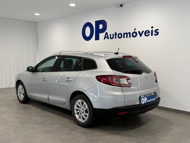 Usado Renault Mégane III 110 HP (80 kW) 2013 Cinzento Carrinha
