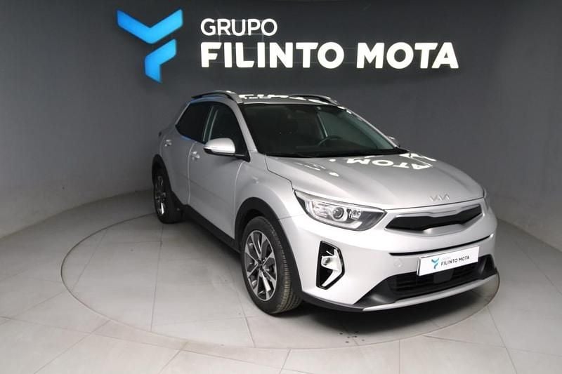 Cinzento Usado 2025 Kia Stonic SUV | € 20.390 (Preço elevado) - Imagem 1/1