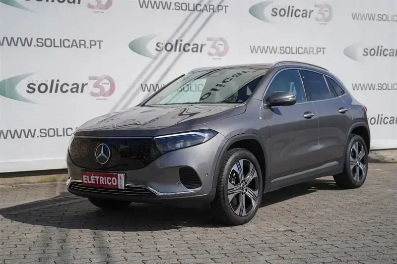 Cinza Usado 2024 Mercedes EQA250+ Edition SUV | € 42.500 (Bom preço) - Imagem 1/4