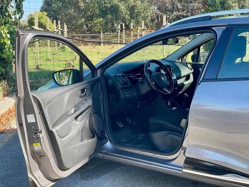 Usado Renault Clio IV 90 HP (66 kW) 2016 Cinzento Carrinha