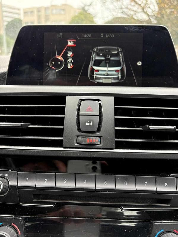 Usado BMW 116 116 HP (85 kW) 2015 Cinzento Citadino