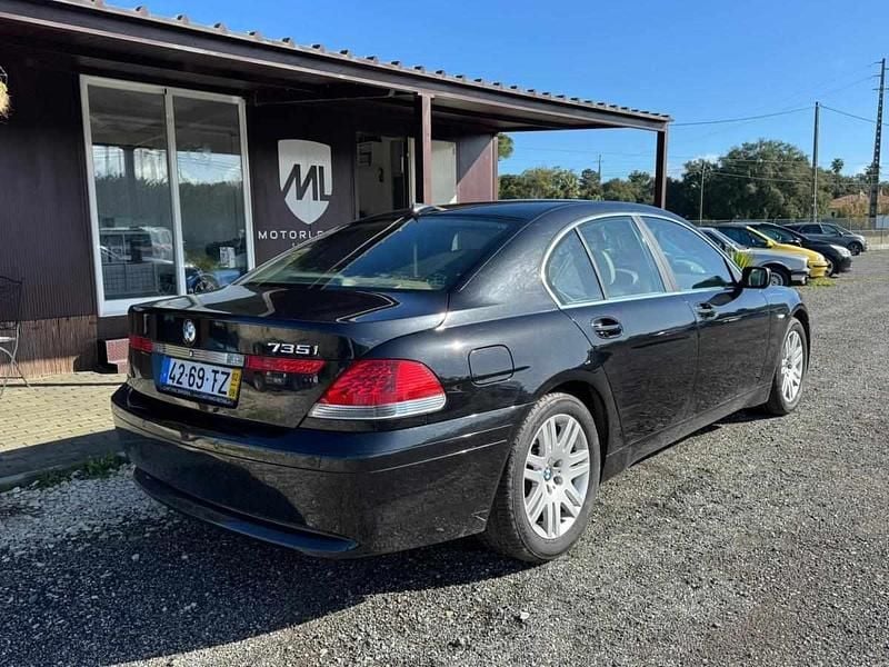 Usado BMW 735 272 HP (200 kW) 2002 Preto Sedan