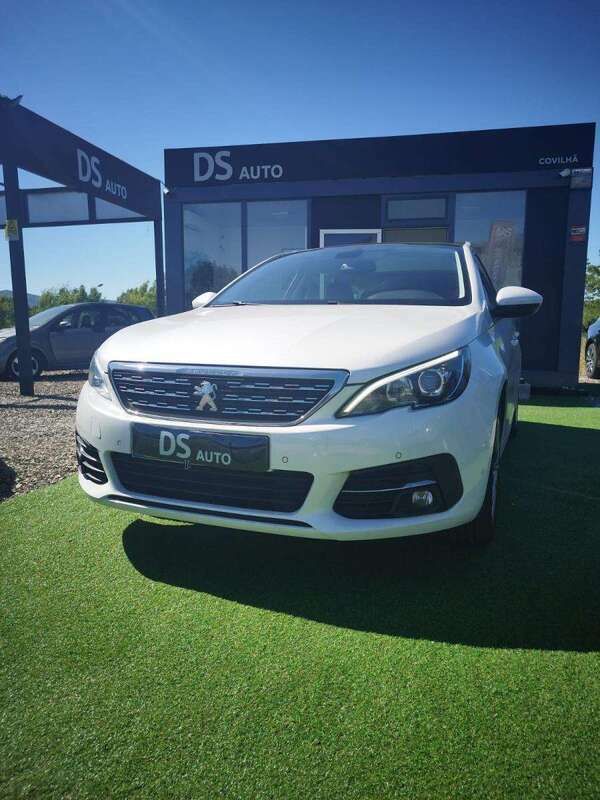 Branco Usado 2018 Peugeot 308 | € 14.820 (Preço justo) - Imagem 1/4