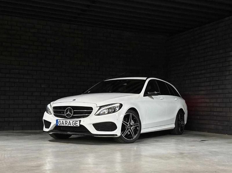 Branco Usado 2017 Mercedes C220 AMG line Carrinha | € 29.990 (Caro) - Imagem 1/4