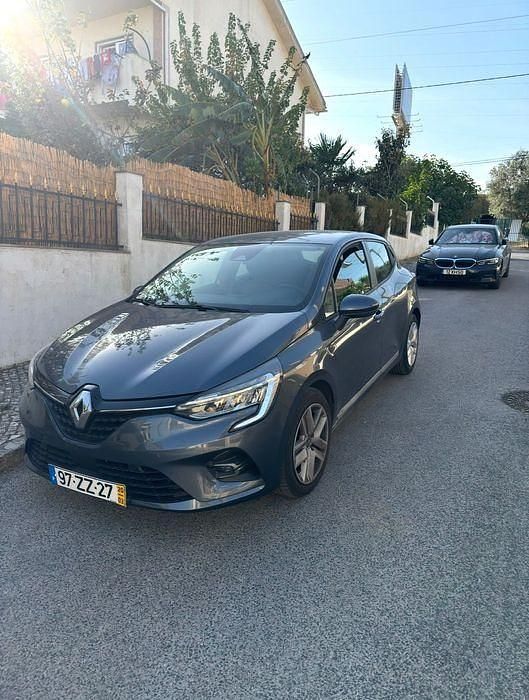 Usado 2020 Renault Clio V Intens Sedan | € 15.000 (Super Preço) - Imagem 1/4