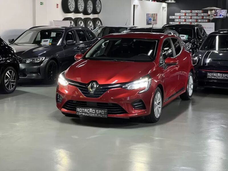 Vermelho Usado 2021 Renault Clio V Intens Citadino | € 13.990 (Preço justo) - Imagem 1/4
