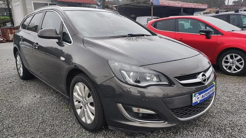 Usado Opel Astra Excite 110 HP (80 kW) 2016 Cinzento Carrinha