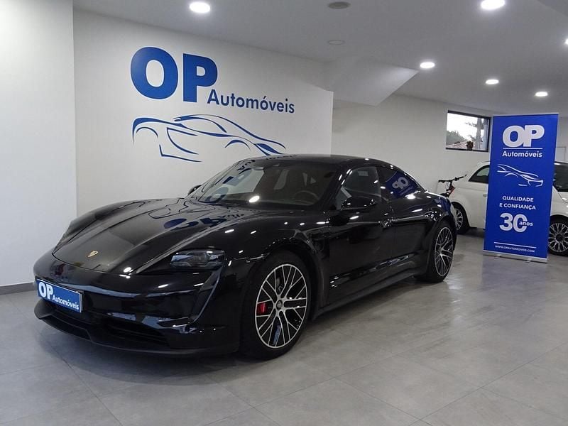 Preto Usado 2021 Porsche Taycan 4S Sedan | € 74.950 (Preço justo) - Imagem 1/4