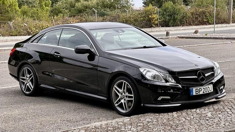 Usado 2009 Mercedes E250 AMG Coupé | € 17.000 (Preço elevado) - Imagem 1/4