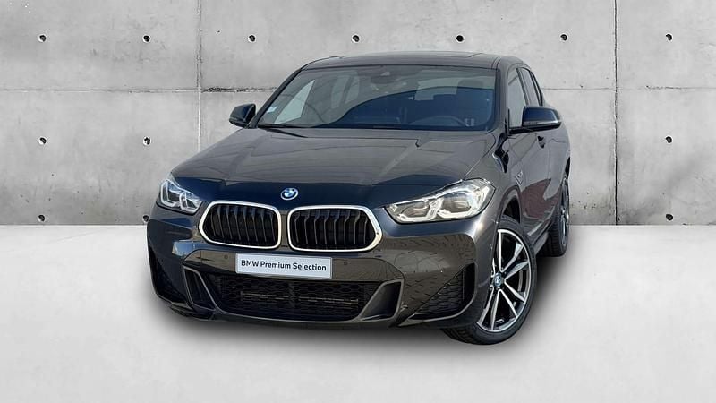 Preto sapphire metalizada Usado 2023 BMW X2 SUV | € 36.746 - Imagem 1/4