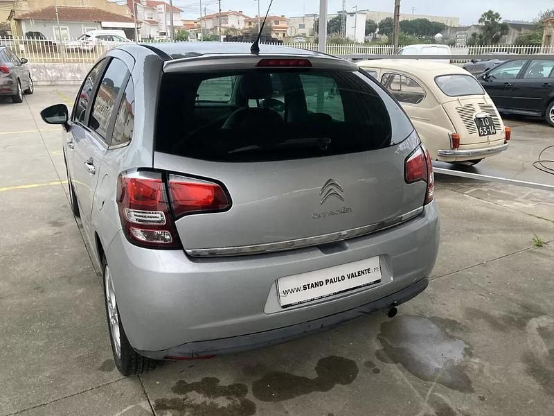 Usado Citroën C3 70 HP (51 kW) 2014 Cinza prata Citadino