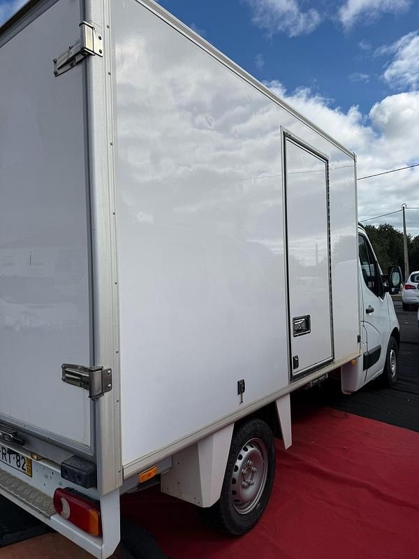 Usado Opel Movano 130 HP (95 kW) 2016 Branco Monovolume