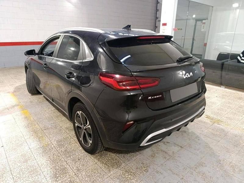 Usado Kia XCeed 141 HP (103 kW) 2023 Preto SUV