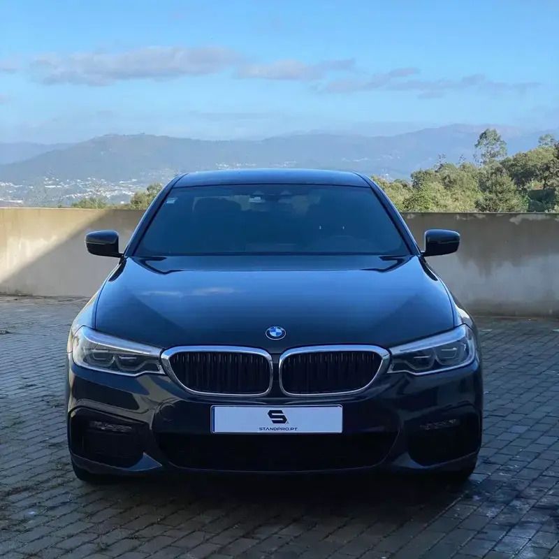 Preto Usado 2020 BMW 530e iPerformance Sedan | € 37.000 (Preço elevado) - Imagem 1/4