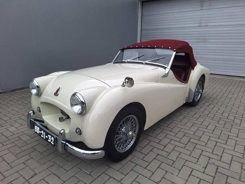Outra Usado 1954 Triumph TR2 Cabrios | € 48.500 - Imagem 1/4