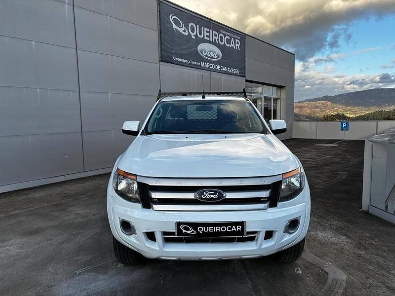 Branco Usado 2015 Ford Ranger Pickup | € 22.900 (Preço justo) - Imagem 1/4