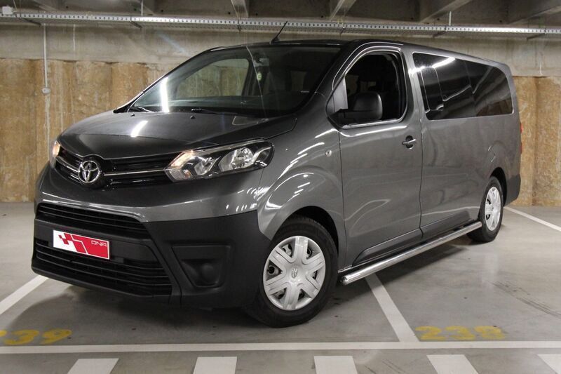Cinza Usado 2019 Toyota Proace Van | € 26.980 - Imagem 1/4
