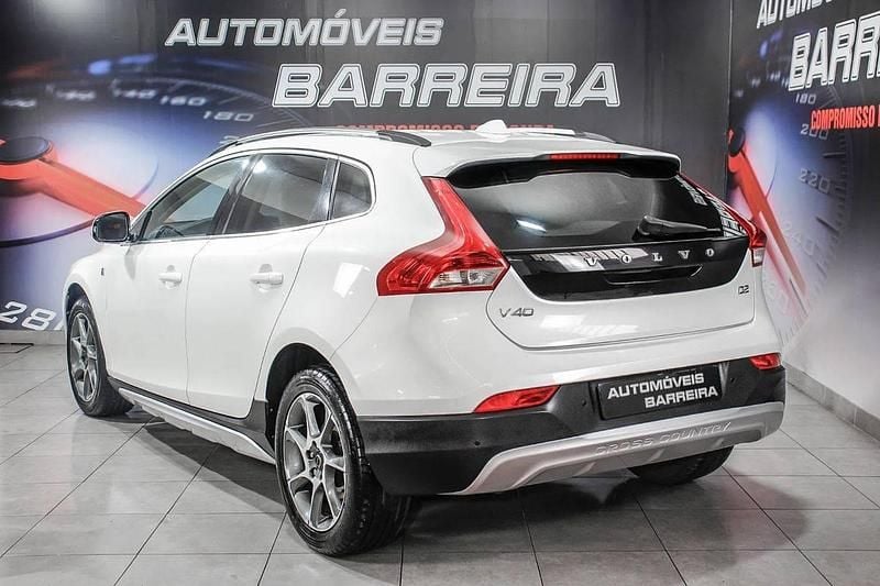 Usado Volvo V40 CC Ocean Race 120 HP (88 kW) 2016 Branco Carrinha