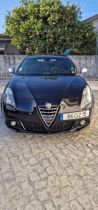 Usado 2014 Alfa Romeo Giulietta Sedan | € 10.000 - Imagem 1/4