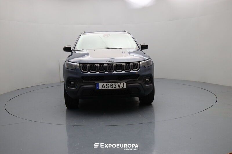 Azul Usado 2022 Jeep Compass Trailhawk SUV | € 28.490 (Preço elevado) - Imagem 1/4