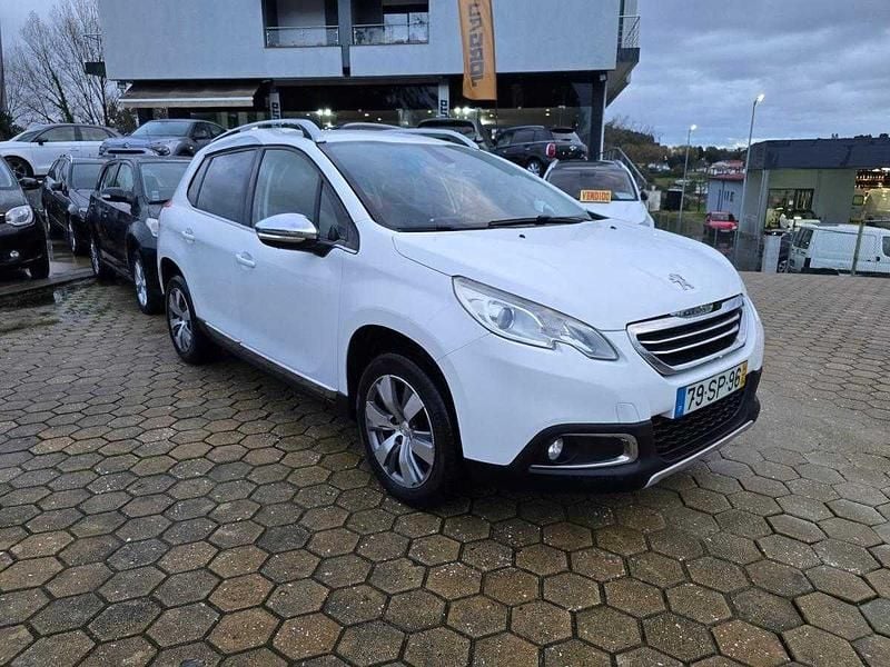 Branco Usado 2014 Peugeot 2008 Allure SUV | € 9.960 (Preço justo) - Imagem 1/4
