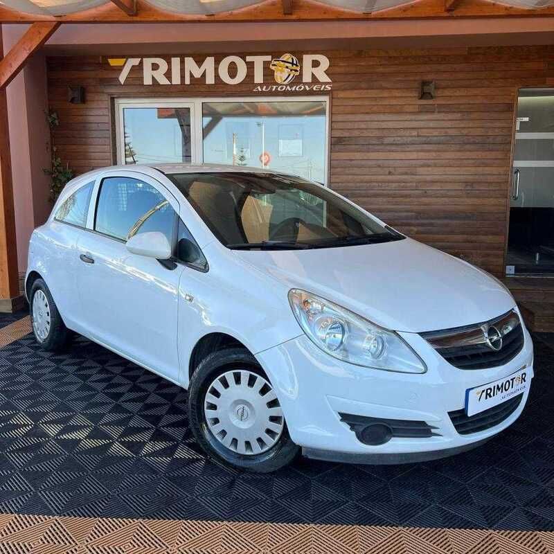Branco Usado 2010 Opel Corsavan Citadino | € 4.500 (Preço justo) - Imagem 1/4