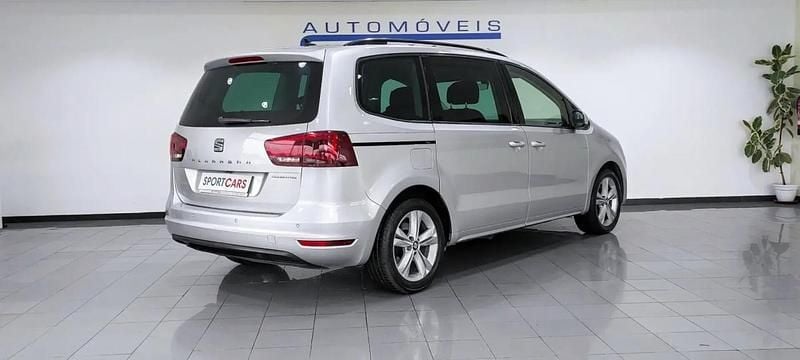 Usado Seat Alhambra Style 150 HP (110 kW) 2017 Cinza Monovolume