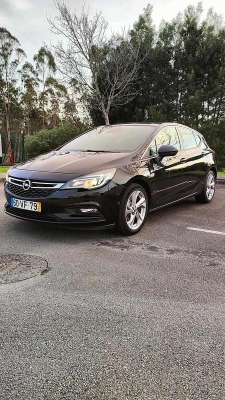 Preto Usado 2018 Opel Astra Citadino | € 11.000 (Bom preço) - Imagem 1/4