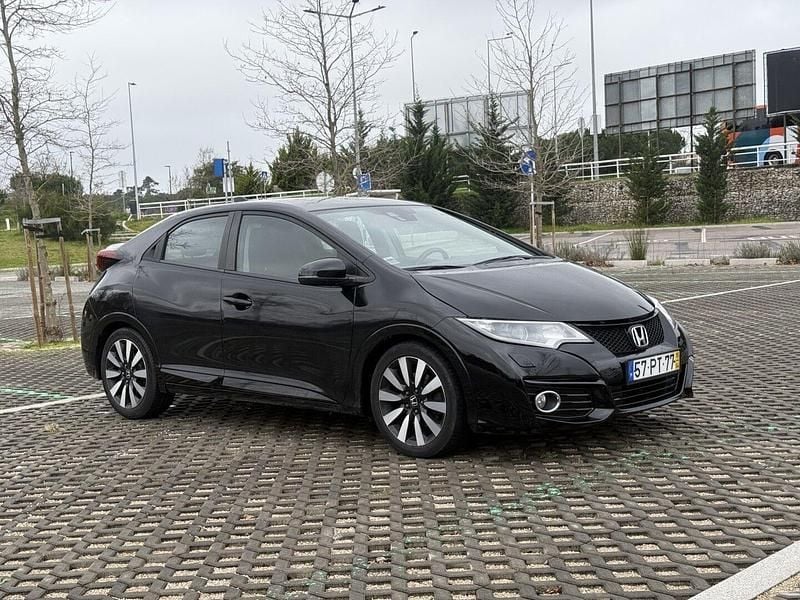 Preto Usado 2015 Honda Civic Comfort | € 11.900 (Bom preço) - Imagem 1/4