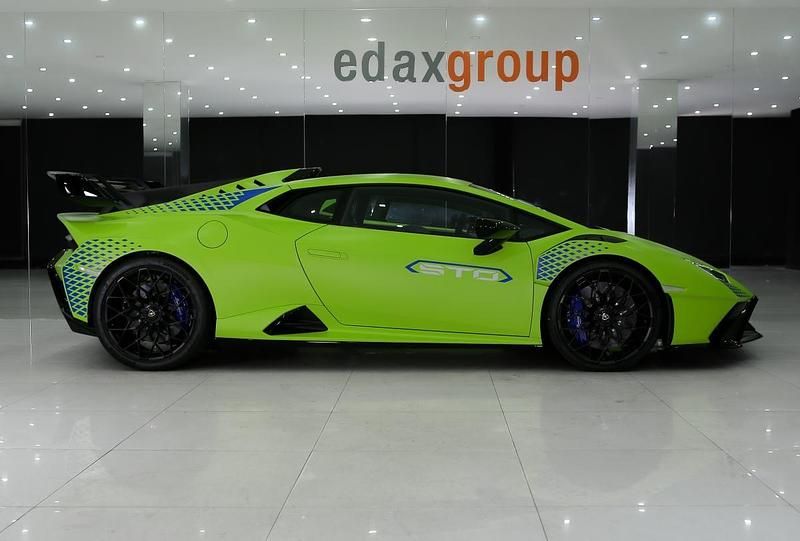 Usado Lamborghini Huracán 640 HP (470 kW) 2023 Verde Coupé
