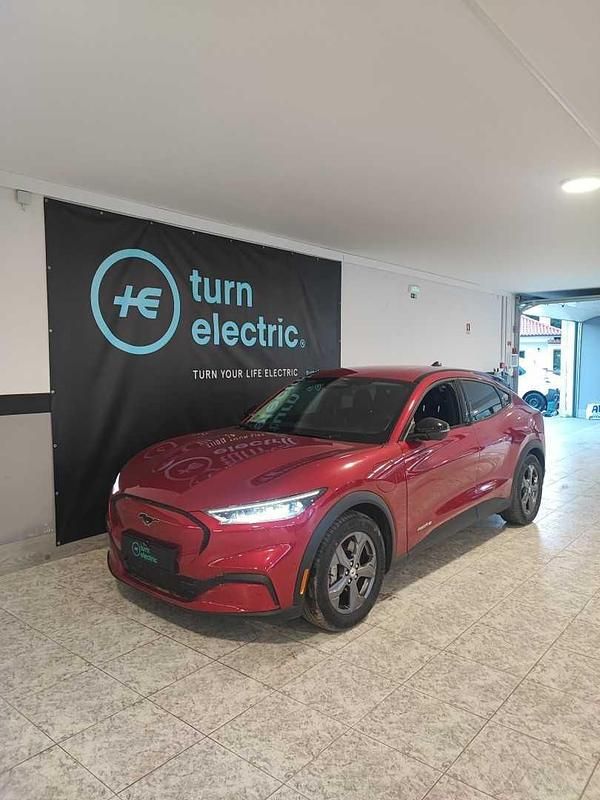 Usado Ford Mustang Mach-E 197 kW (269 HP) 2024 Vermelho SUV