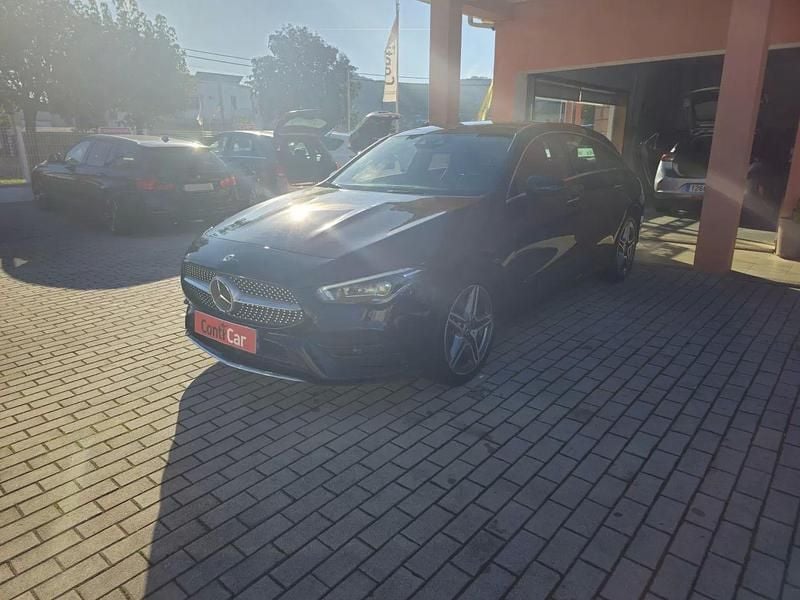 Usado Mercedes CLA250e Shooting Brake AMG line 218 HP (160 kW) 2022 Preto Carrinha