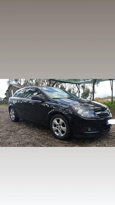 Usado Opel Astra GTC 90 HP (66 kW) 2006
