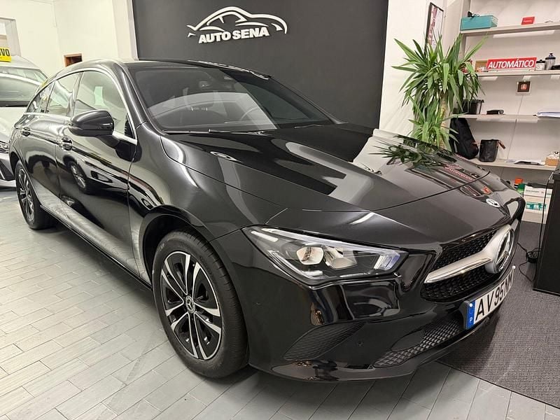 Preto Usado 2022 Mercedes E250 Style Carrinha | € 27.980 - Imagem 1/4