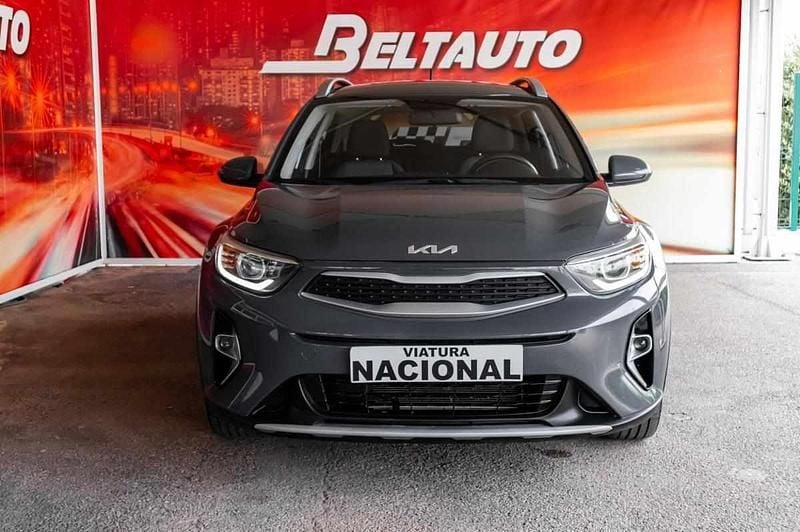Cinza Usado 2022 Kia Stonic SUV | € 16.800 (Preço justo) - Imagem 1/3