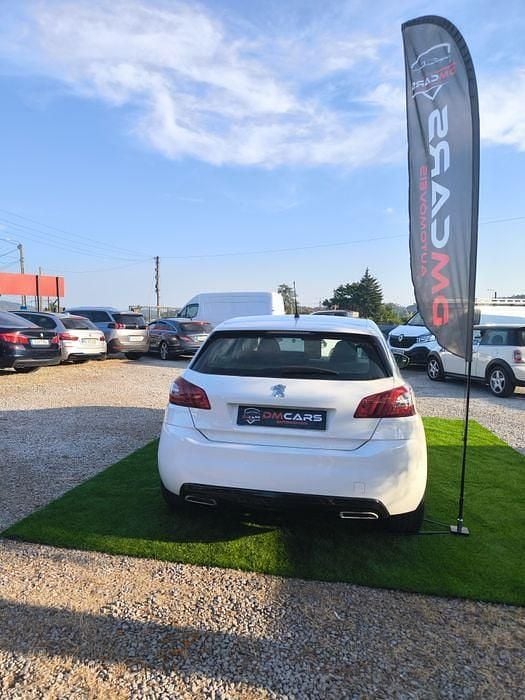 Usado Peugeot 308 GT-line 120 HP (88 kW) 2017 Sedan