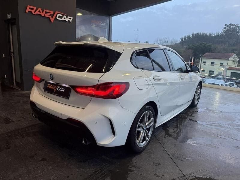 Usado BMW 118 Performance 150 HP (110 kW) 2021 Branco Citadino