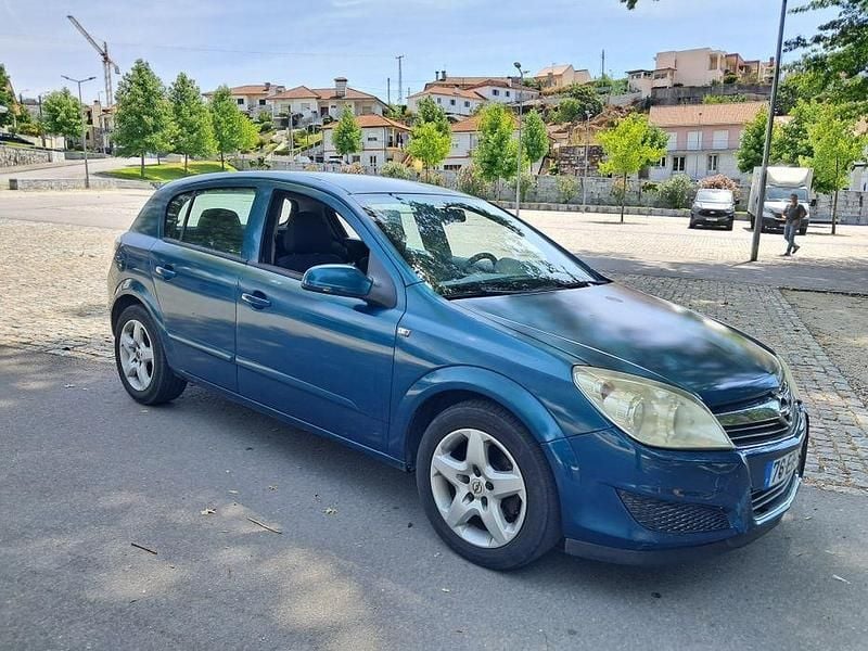 Usado 2007 Opel Astra Sedan | € 2.650 (Preço justo) - Imagem 1/4
