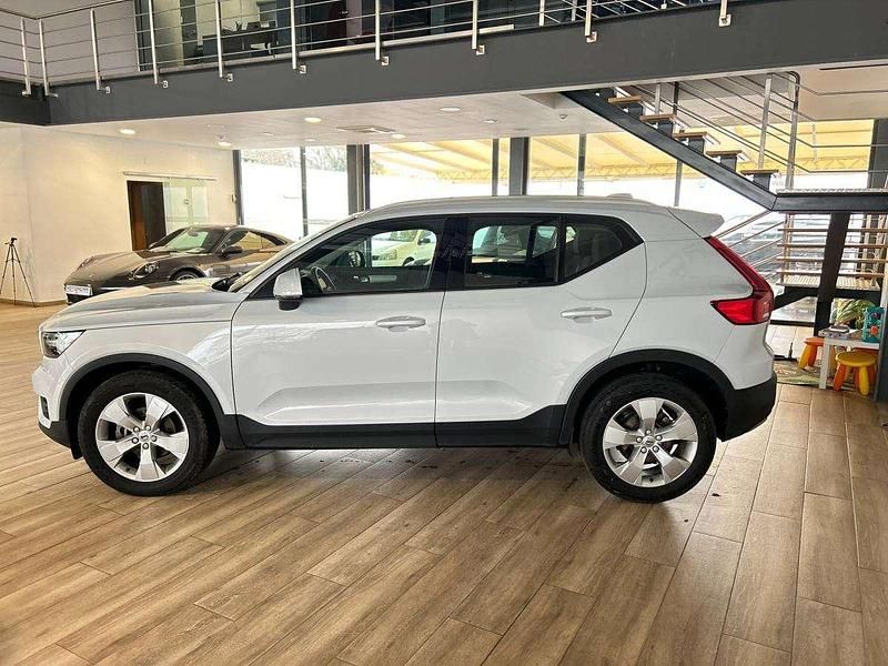 Usado Volvo XC40 150 HP (110 kW) 2020 Cinzento SUV