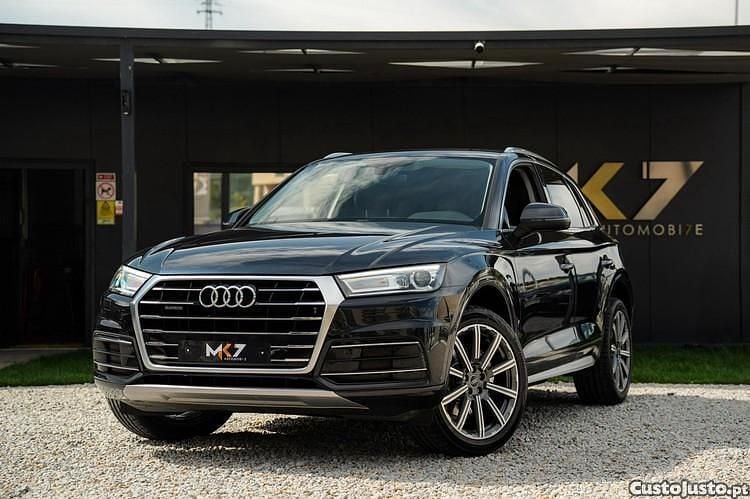 Azul Usado 2020 Audi Q5 Sport SUV | € 34.990 - Imagem 1/1