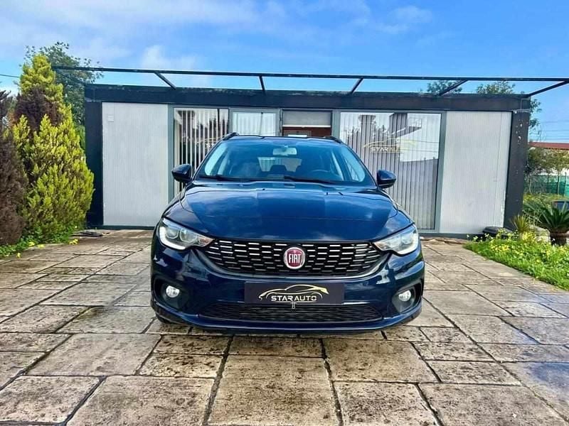 Usado Fiat Tipo Wagon 120 HP (88 kW) 2017 Azul Carrinha
