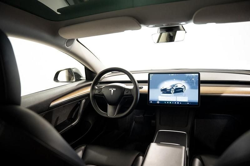 Usado Tesla Model 3 208 kW (283 HP) 2023 Preto Sedan