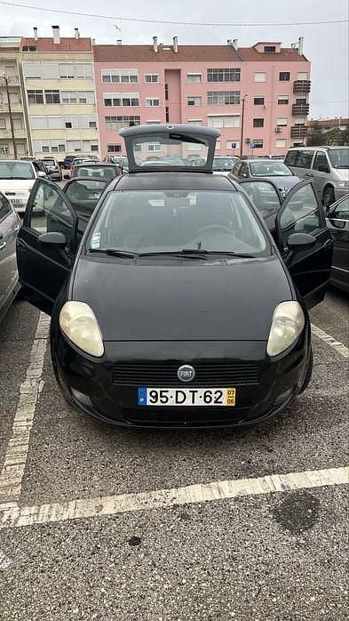 Usado Fiat Punto 48 HP (35 kW) 2007 Sedan