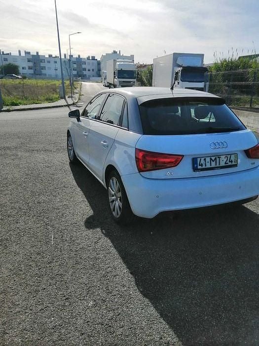 Usado Audi A1 90 HP (66 kW) 2012 Sedan