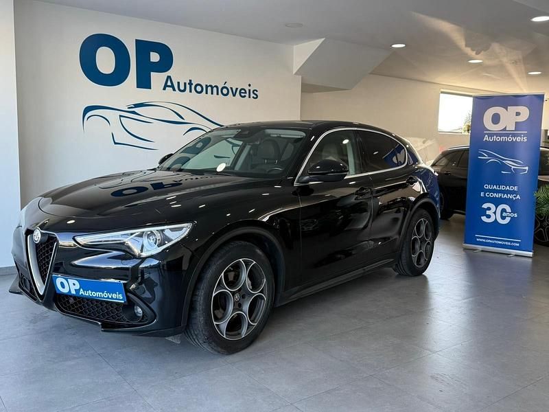 Cinza Usado 2017 Alfa Romeo Stelvio Super SUV | € 22.900 (Preço elevado) - Imagem 1/4