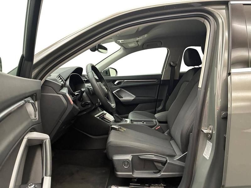 Usado Audi Q3 Design 150 HP (110 kW) 2024 Cinza SUV