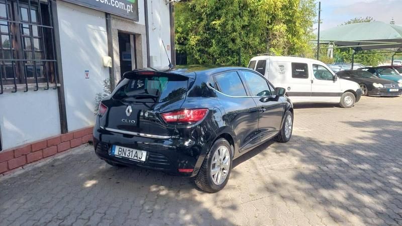 Usado Renault Clio IV LIMITED 90 HP (66 kW) 2019 Preto