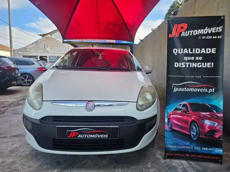 Usado Fiat Punto 95 HP (69 kW) 2011 Branco Citadino